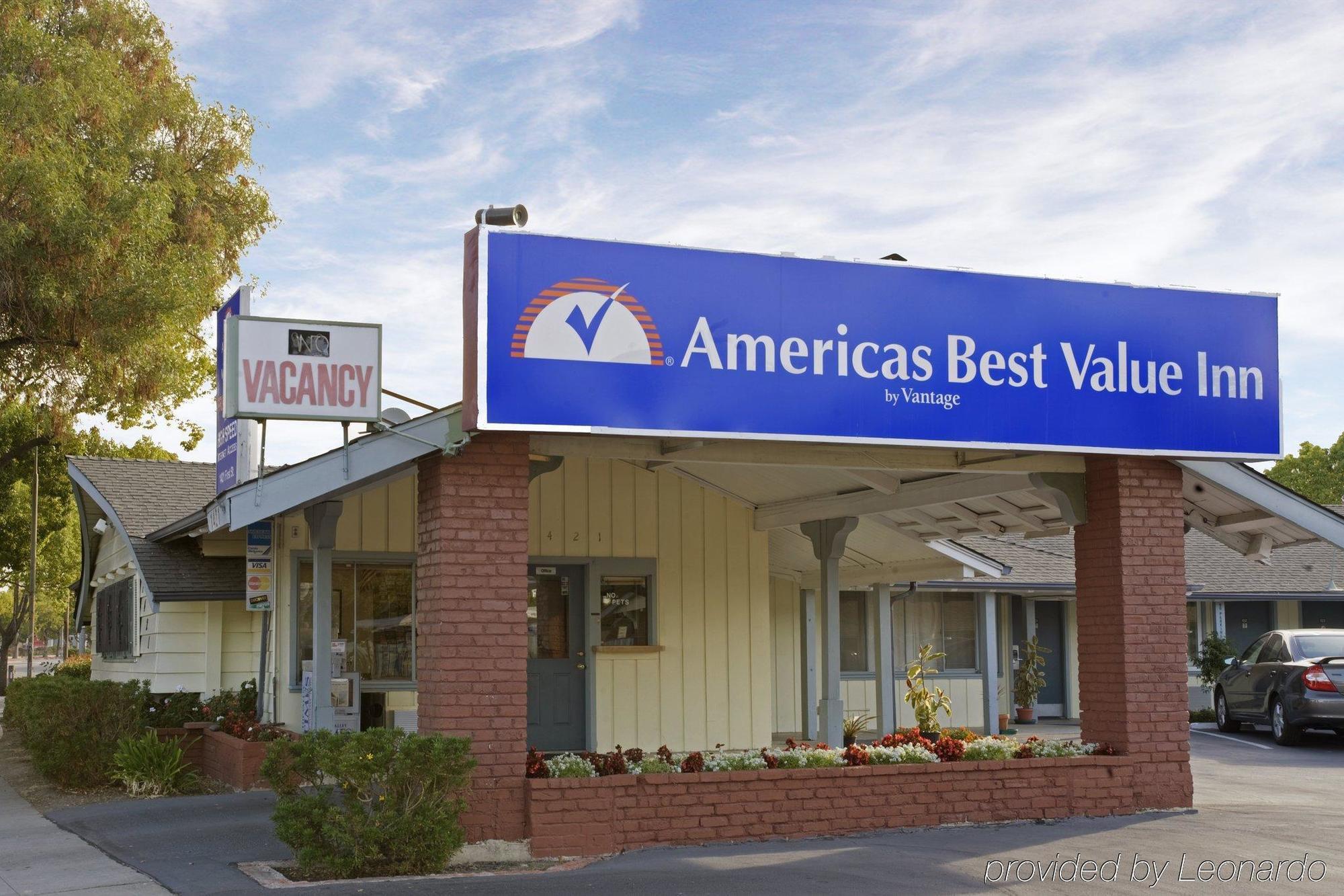 Americas Best Value Inn - ליברמור מראה חיצוני תמונה